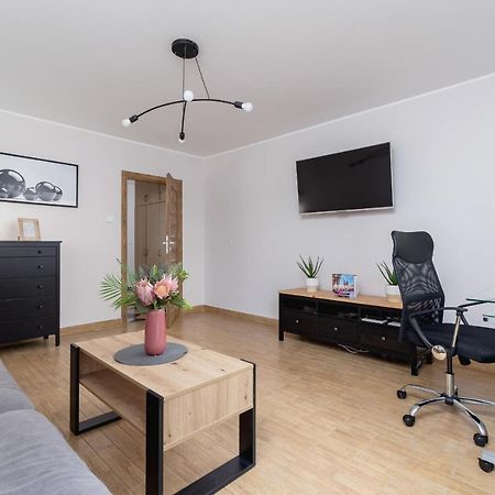 Pleasant Apartment With Terrace Cracow By Noclegi Renters 크라쿠프 외부 사진