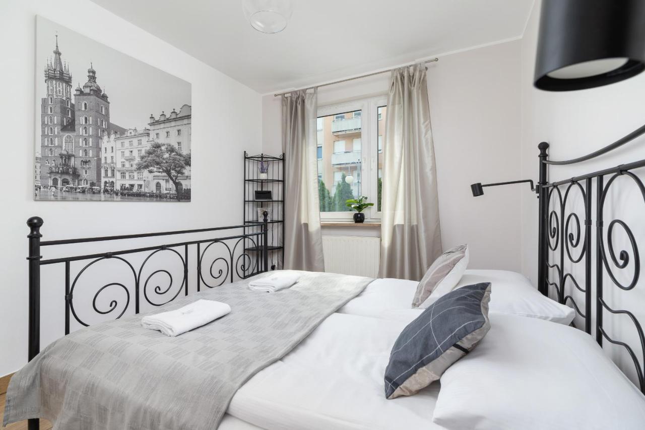 Pleasant Apartment With Terrace Cracow By Noclegi Renters 크라쿠프 외부 사진