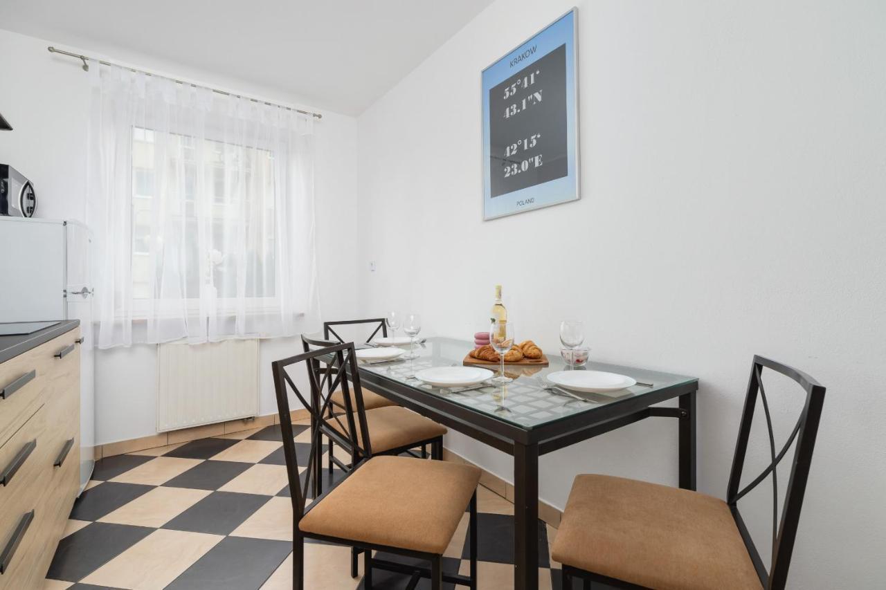 Pleasant Apartment With Terrace Cracow By Noclegi Renters 크라쿠프 외부 사진